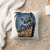 Wächter der Höhen: Ein gotisches Gargoyle-Kunstwer Kissen (Decke)