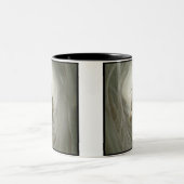 Wächter des Waldlichtes Zweifarbige Tasse (Mittel)