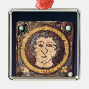 Wadenbein mit dem Gesicht eines jungen Mannes Silbernes Ornament