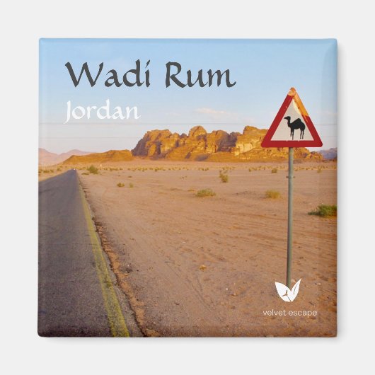 Wadi Rum road, Jordan - Magnet von Velvet Escape (Vorne)