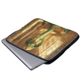 Wadjet – Ägyptische Schlangengöttin´5 Laptopschutzhülle (Vorne Knopf)