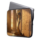Wadjet – Egyptian Cobra Goddess´6 Laptopschutzhülle (Vorderseite Links)