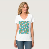 Waffelcones Eis und gefrorenes Joghurtmuster T T-Shirt (Vorderseite Vollansicht)