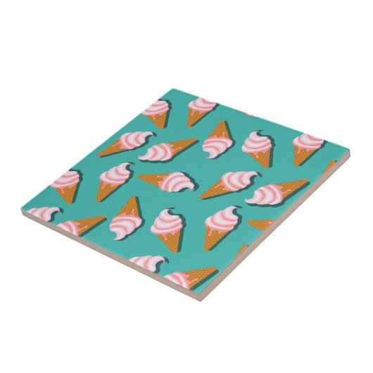 Waffelcones Eis und gefrorenes Jogurt-Muster Fliese (Seite)