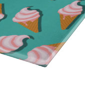 Waffelcones Eis und gefrorenes Jogurt-Muster Schneidebrett (Ecke)
