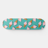 Waffelcones Eis und gefrorenes Jogurt-Muster Skateboard (Horizontal)
