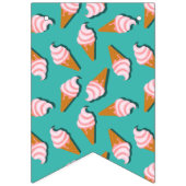 Waffelcones Eis und gefrorenes Jogurt-Muster Wimpelkette (Erste Fahne)