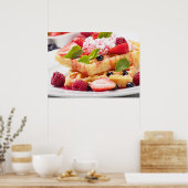 Waffelkuchen mit frischem Beerenobst Poster (Küche)