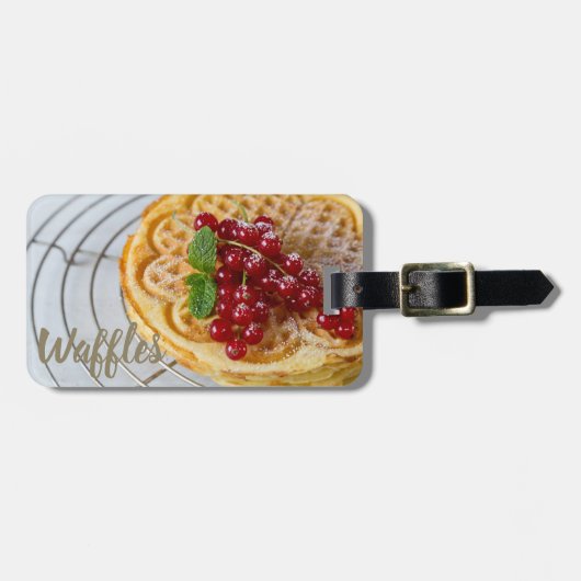 Waffeln, hausgemacht mit Johannisbeeren Gepäckanhänger (Vorderseite horizontal)