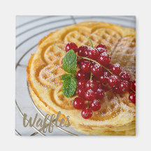 Waffeln, hausgemacht mit Johannisbeeren