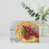 Waffeln, hausgemacht mit Johannisbeeren Postkarte (Stehend Vorderseite)