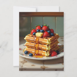 Waffeln mit Erdbeeren und Blaubeeren Postkarte