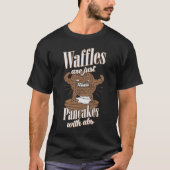 Waffeln sind gerade Pfannkuchen mit ABS-lustigem T-Shirt (Vorderseite)