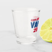 Waffenbesitzer für Vance 2028 Schnapsglas (Links)