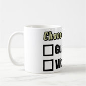 Waffenbesitzer oder Opfer Kaffeetasse (Links)