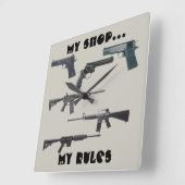 Waffenkollage Quadratische Wanduhr (Winkel)