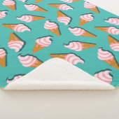 Waffle cones ice cream and frozen yogurt pattern sherpadecke (3/4)
