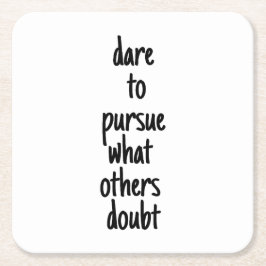 wagen, den Untersetzer von Papier zu verfolgen