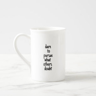 wagen, die Tasse von Spezialitäten zu verfolgen
