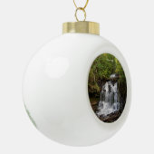 Wagner Falls Ball oder Schneeflocke Keramik Kugel-Ornament (Links)