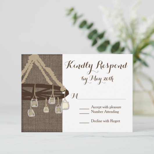 Wagon Wheel Mason Jar Chandelier Wedding RSVP (Stehend Vorderseite)