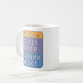 Wähle eins - Kaffee oder Koffein Kaffeetasse (Vorderseite Links)