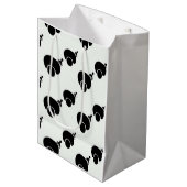 Wählen Sie eine schwarz-weiße Geschenktasche Mittlere Geschenktüte (Vorderseite Schrägansicht)