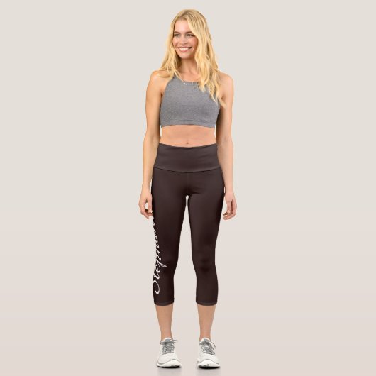 WÄHLEN SIE IHREN FARBEN ODER dunkelbraunen Yoga. Capri Leggings (Vorderseite)