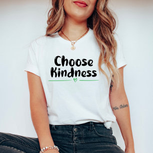 Wählen Sie Kindness Mental Health mit grünem Herze T-Shirt
