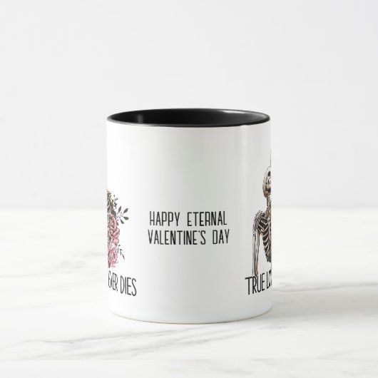Wahre Liebe stirbt nie an skeleton Spooky-Tasse Tasse (Zentrum)