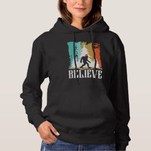 Während die Welt nach Geld sucht, suche nach Leben Hoodie