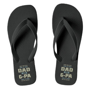 Während ich zwei Titel habe, Dad und Opa Badesandalen