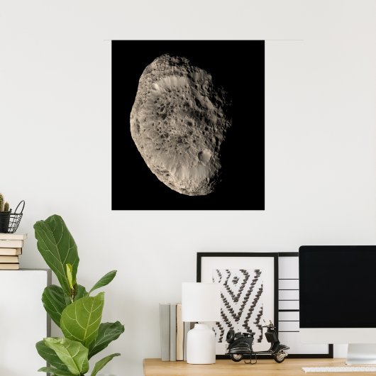 Wahres Farbmosaik des Saturnmonds Hyperion Poster (Heimbüro)