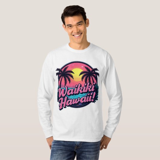 Waikiki Beach Long Sleeve T-Shirt (Vorne ganz)