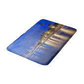 Waikiki-Stadt in der Dämmerung Badematte (Schrägansicht)