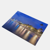 Waikiki-Stadt in der Dämmerung Fußmatte (Schrägansicht)