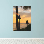 Waikiki Tiki Torches Leinwanddruck (Insitu (Holzboden))