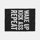 Wake Up Kick Repea,funny Quote Workout Motivation  Fleecedecke (Vorderseite (Horizontal))