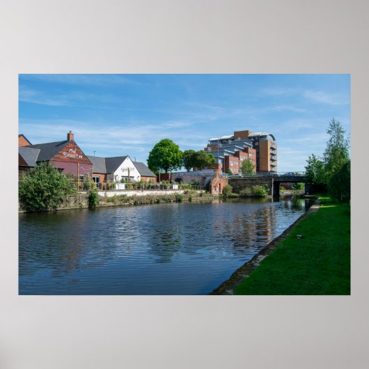 Wakefield Canal Side: Historic Pub and Apartments Poster (Vorne)
