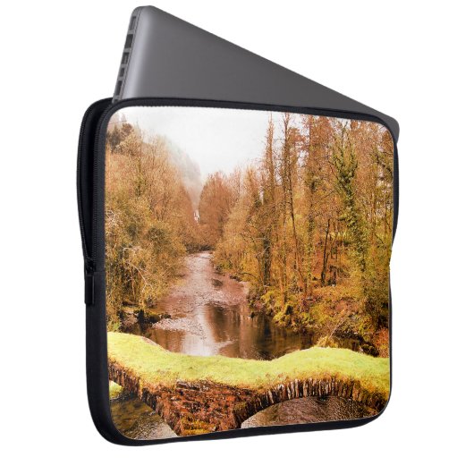 WALANSICHT LAPTOPSCHUTZHÜLLE (Vorne Rechts)