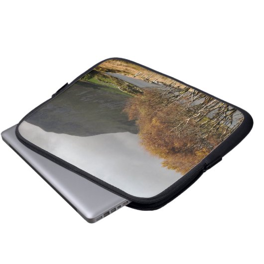 WALANSICHT LAPTOPSCHUTZHÜLLE (Vorne Knopf)