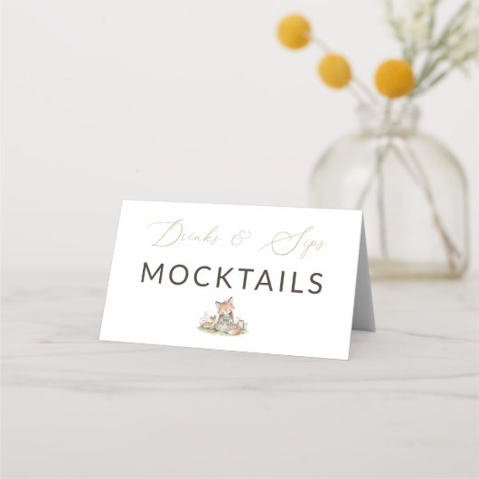 Wald-Fuchs-Mädchen-Trinkt & Nippt Mocktails Etiket Platzkarte (Vorderseite)
