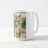 Wald gehender Tiger Kaffeetasse (VorderseiteRechts)