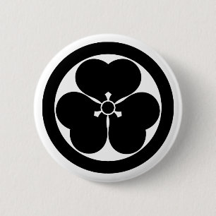 Wald-Sauerklee im Kreis Button