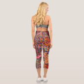 WALDBÄLDER Hares, rote Blüte Capri Leggings (Rückseite)