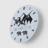 Waldbären Neu verheiratete Hütte Runde Wanduhr (Winkel)