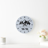 Waldbären Neu verheiratete Hütte Runde Wanduhr (Zuhause)
