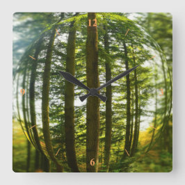 Wälder durch das Auge eines Fisches Quadratische Wanduhr