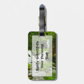 Waldfall im Sommer Abstrakt Gepäckanhänger (Rückseite vertikal)