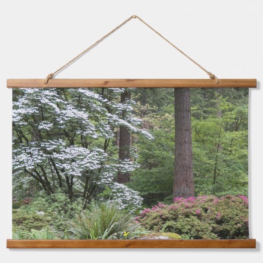 Waldgartenlandschaft Wandteppich Mit Holzrahmen (Vorne)